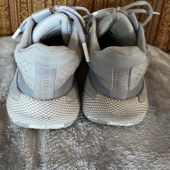 Under Armour - Picture 4 of 7